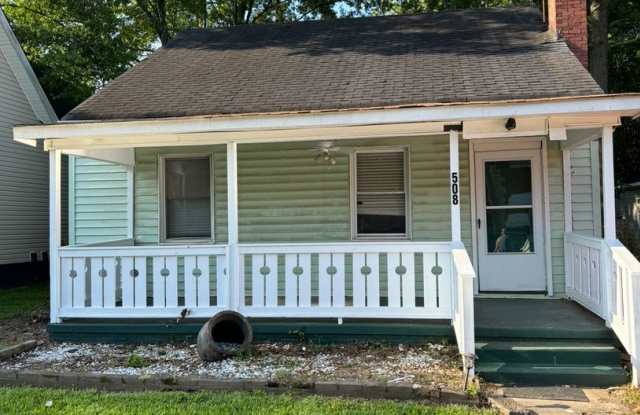 Home for rent! - 508 West Broad Street, Griffin, GA 30223