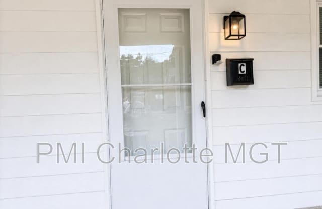 318 Barrymore Drive Gallery 2