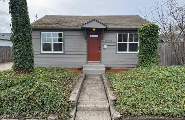 Updated 2 bedroom 1 bath house in Eugene! photos photos Updated 2 bedroom 1 bath house in Eugene! photos photos