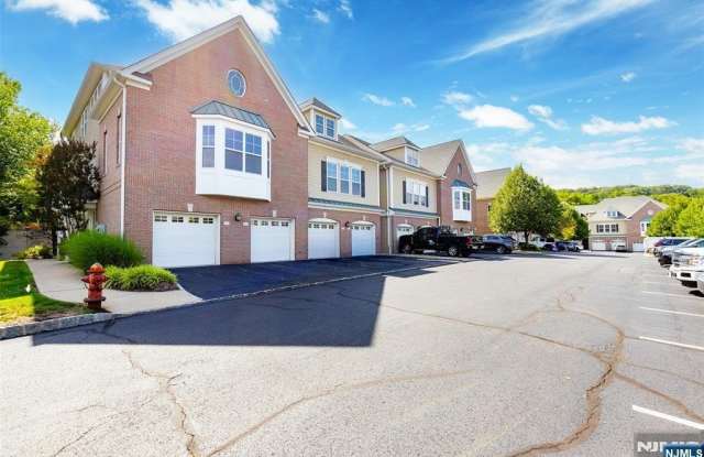 407 River Place Gallery 2