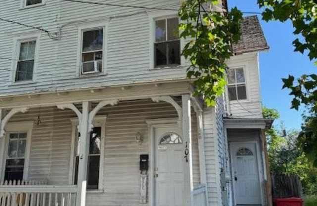 107 OAK STREET photos photos