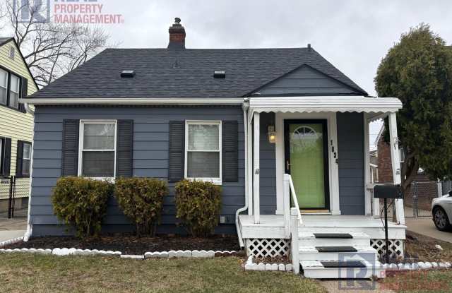 Charming Two Bedroom House photos photos