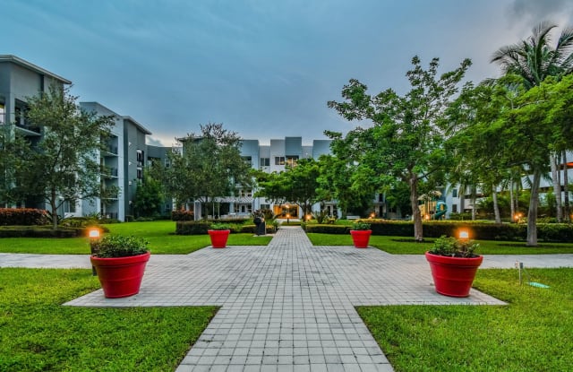 Congress Grove Gallery 4