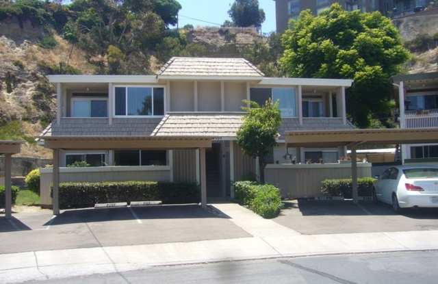 Beautiful 2 Bed/2 Bath Condo in Point Loma; Located near Shopping and Beach! - 3101 Groton Way, San Diego, CA 92110