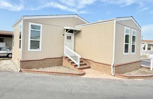 41 Spruce Via photos photos