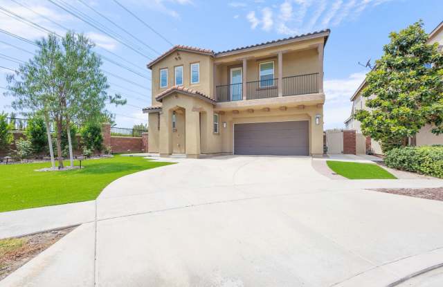 Spacious 5-Bedroom Home in Chino Preserve Gallery 1