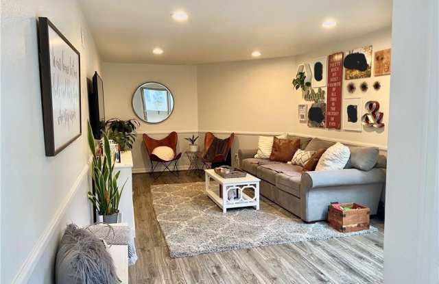 12576 Montecito photos photos