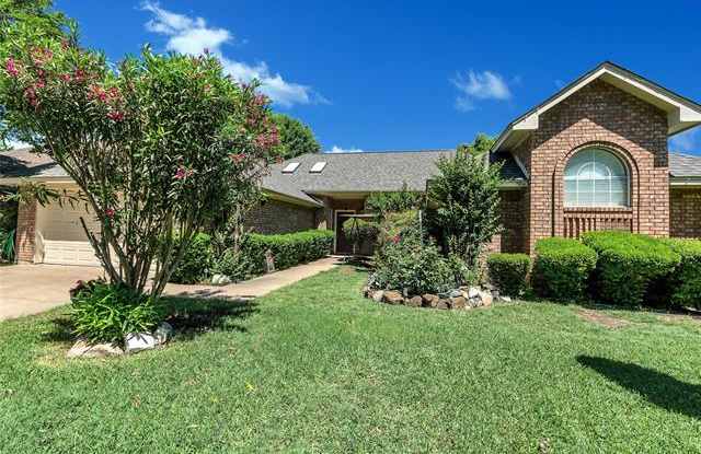 3318 Summerfield Drive - 3318 Summerfield Drive, Grapevine, TX 76051
