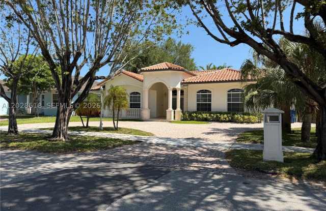 9444 SW 78th St photos photos