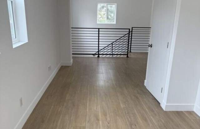 227 N Park View St Gallery 2