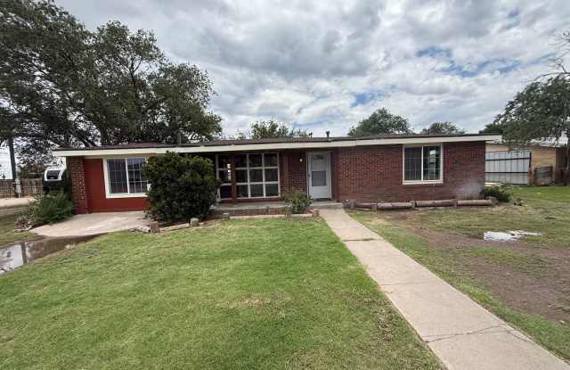 4BR/2BA Home – Spacious Home photos photos