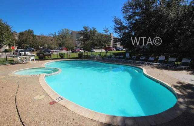 1348 Thorpe Ln. Gallery 3