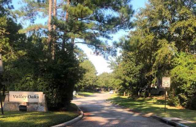 130 North Valley Oaks Circle Gallery 2