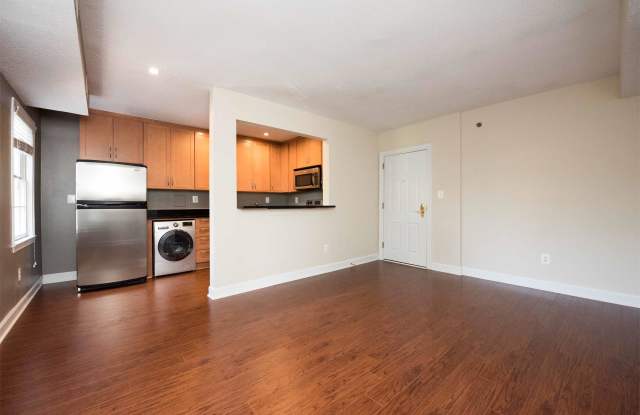 600 Bashford Lane - 2332 Gallery 4