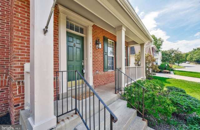 46797 BACKWATER DR Gallery 4
