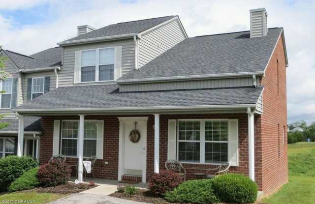 3 Bedroom 2 Bath Townhouse photos photos