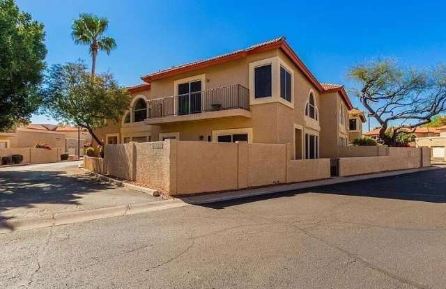 10232 N 12th Court unit: 2 photos photos