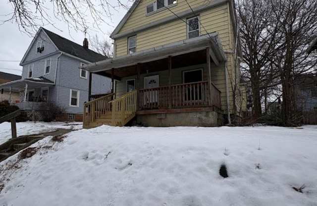 Three bedroom two bathroom home for rent photos photos