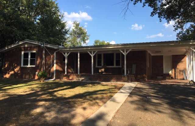 1399 Franklin Road  Pelham (Just off tank farm exit) Gallery 1