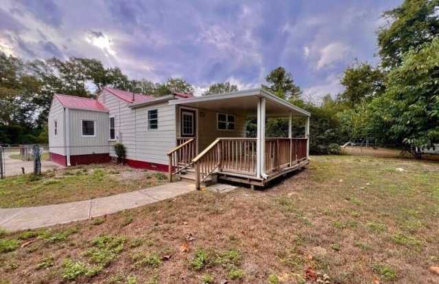 1941 Harrison Road Gallery 3