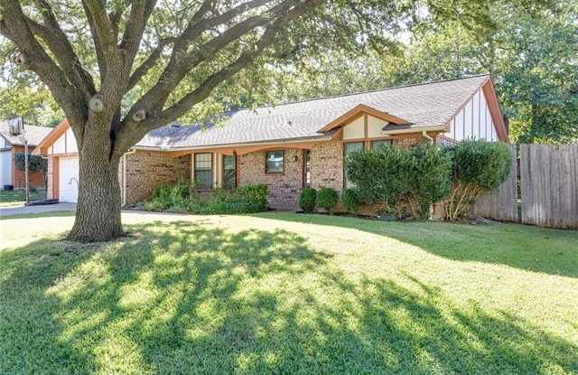 2223 Sierra Drive Gallery 2