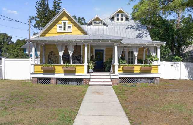 Stunning 4-bedroom home in Tampa! (Bonus room) photos photos Stunning 4-bedroom home in Tampa! (Bonus room) photos photos
