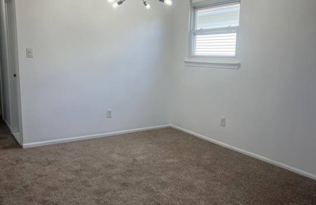 521 CORINTHIAN AVE Gallery 3
