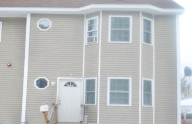 Spacious Newly Constructed 4 Bed 2 Bath Townhouse in Lawrence photos photos