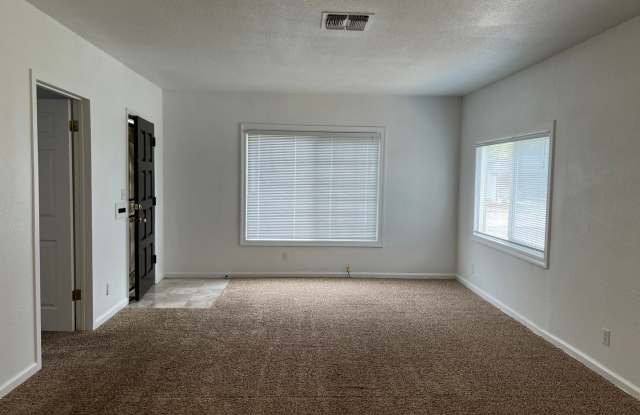 Coming Soon! Camino & Colfax - 2 bedroom PLUS office,  home w/ 2 car garage Gallery 3