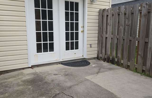 Savannah 2 Bed Townhome for Rent Gallery 4