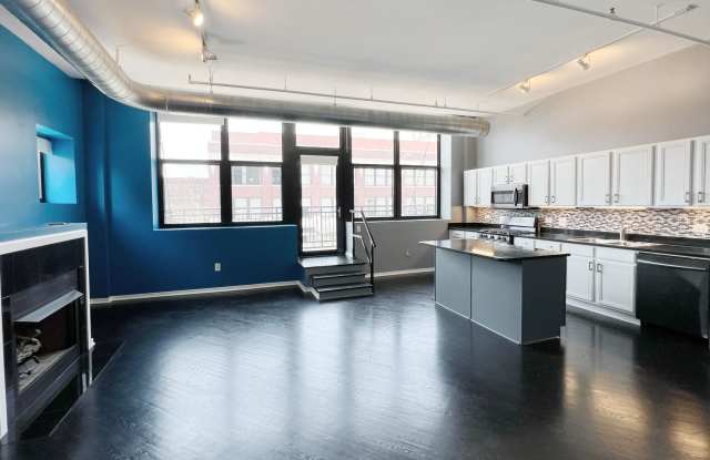 Modern 2-Bedroom Downtown KC Condo with Parking in Western Auto Lofts! photos photos