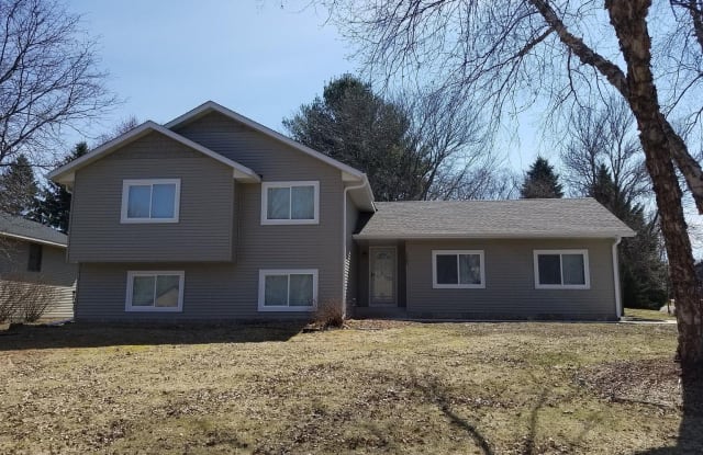 7980 173rd St W - 7980 173rd Street West, Lakeville, MN 55044