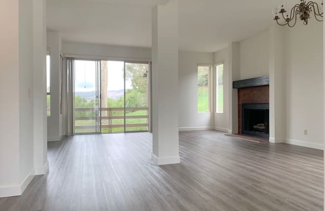 95 Highland View - 95 Highland View, Irvine, CA 92603