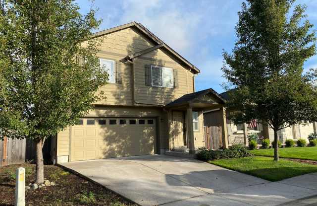 Beautiful 3 bed/2.5 bath with open floorplan! photos photos