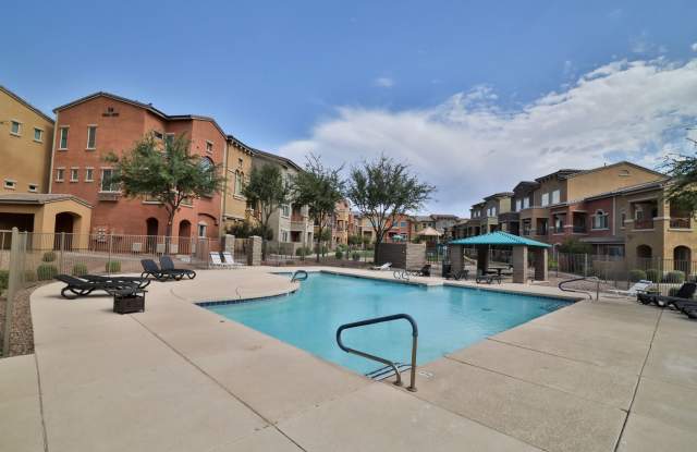 Furnished 2 bed / 2.5 bath Gilbert Condo in Gated Community w/ 2 pools. Gallery 3
