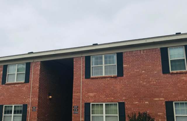 Quaint Upstairs Condo In Central NW Location - 6101 North Brookline Avenue, Oklahoma City, OK 73112