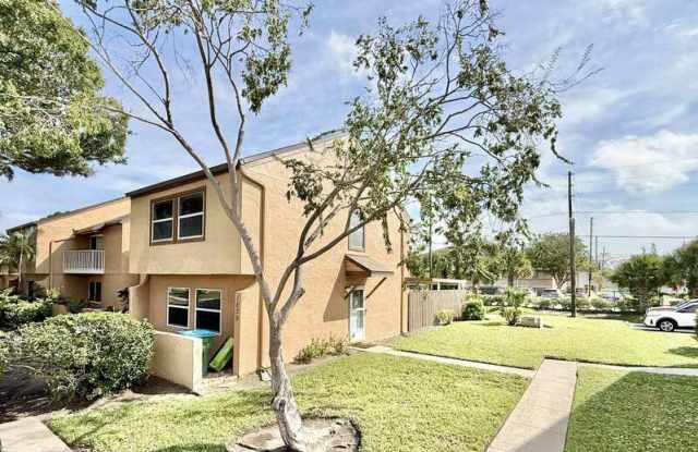 1839 Clearbrooke Drive - 1 Gallery 4