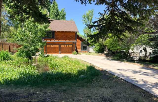 4 Bed 2.5 Bath House with yard in McLaren Ranch photos photos