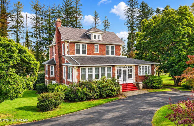 2780 Rimrock Drive Gallery 1