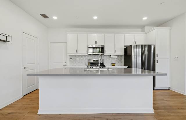 4 Bedroom Townhome for rent In Murrieta Gallery 4