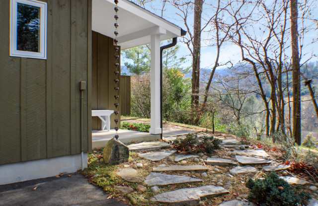 21 Woodbury Rd - 21 Woodbury Road, Asheville, NC 28804