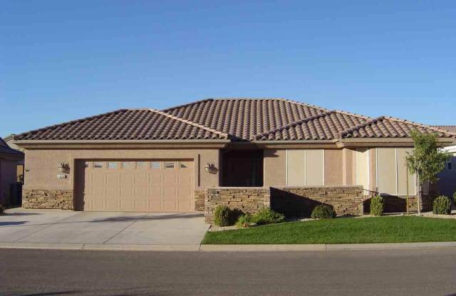 Steller Sun River 55+ Community. Gallery 1