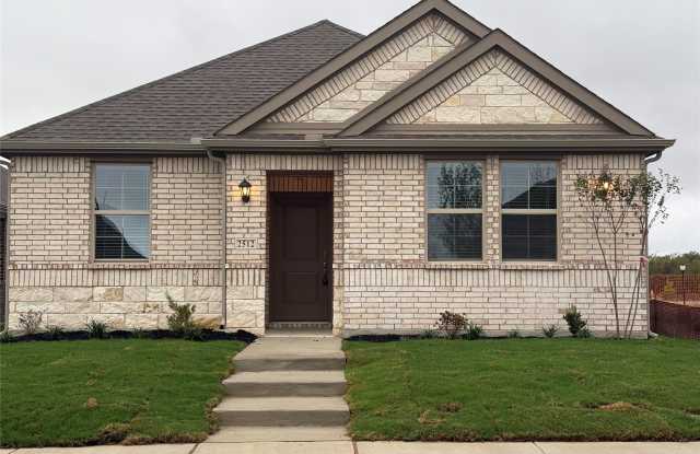 2512 Pikes Peak Way Gallery 1