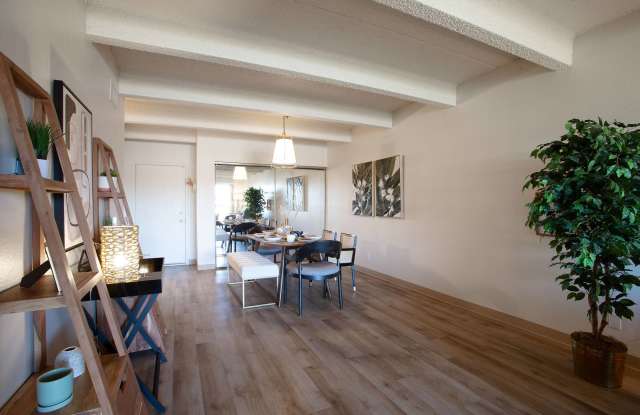 Los Altos Towers Gallery 4