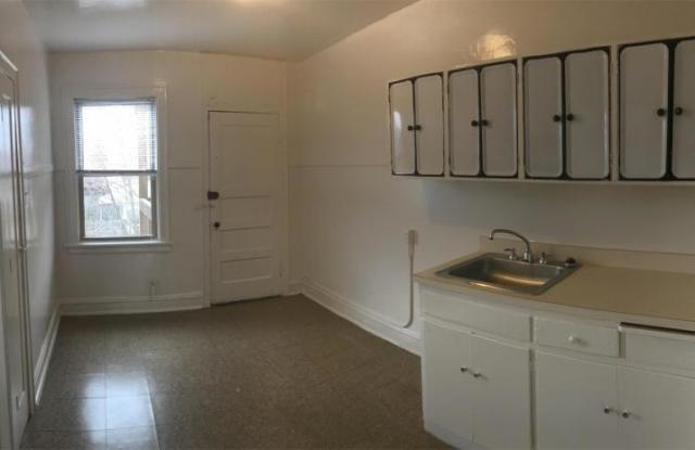 1109 West 90th St. photos photos