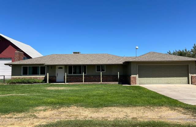 2 bedroom country home in Escalon! Gallery 3