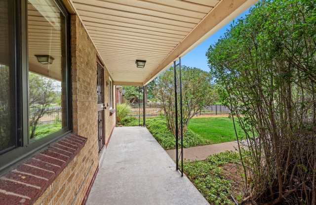 Spacious 4-Bedroom Park Hill Home with Finished Basement & 2-Car Garage Gallery 4