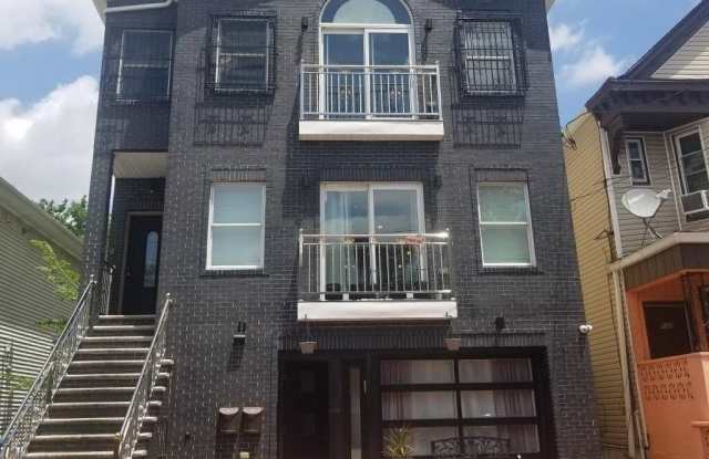 134 BOSTWICK AVE - 134 Bostwick Avenue, Jersey City, NJ 07305