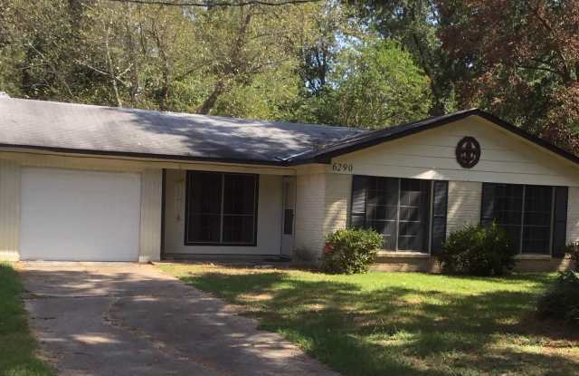** SHREVEPORT BLANCHARD AREA ** - 6290 Carroll Circle, Caddo County, LA 71107