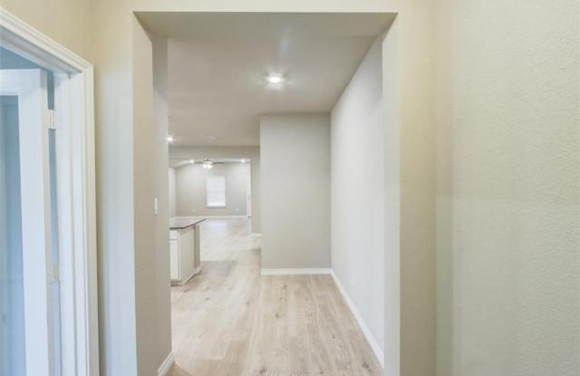 6210 Trado Drive Gallery 3